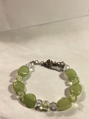 Light green  glass and crystal beaded bracelet
